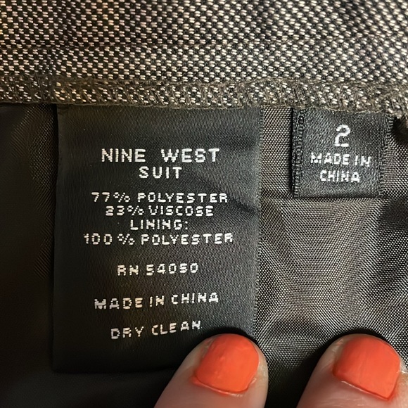 Nine West suit - Picture 6 of 11